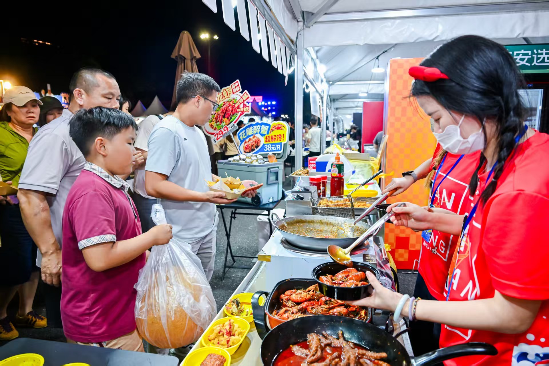 2026粤港澳美食嘉年华在珠海开市 一连10天点燃湾区消费烟火