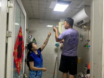 窗帘之约·暖阳守望 | 一扇窗帘一份牵挂,青岛西海岸新区薛家岛街道华顶山路社区守护万家暖阳