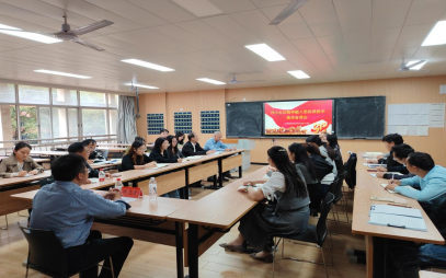 江西新能源科技职业学院党委书记饶志勇指导伟大长征精神融入思政课教学集体备课会