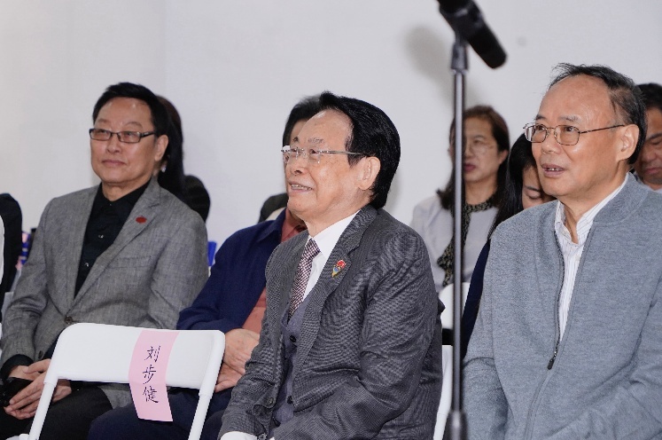 从右至左：周和平、萧晖荣、高云