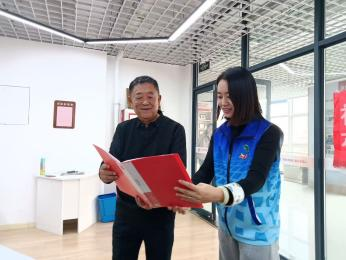 窗帘之约·暖阳守望 | 一扇窗帘一份牵挂,青岛西海岸新区薛家岛街道华顶山路社区守护万家暖阳