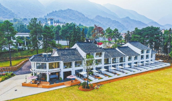图为庐山西海山山海海民宿群项目。（九江日报记者 程鹏 摄）