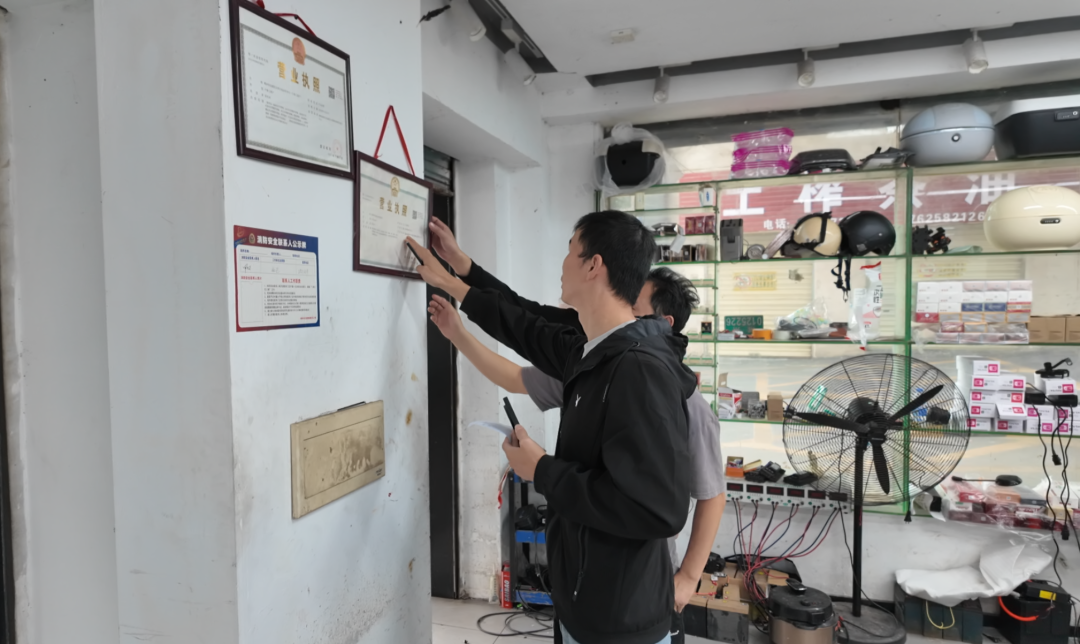 当场扣押,立案处理!北湖突击检查电动车门店