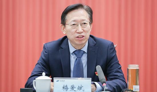 梅爱斌