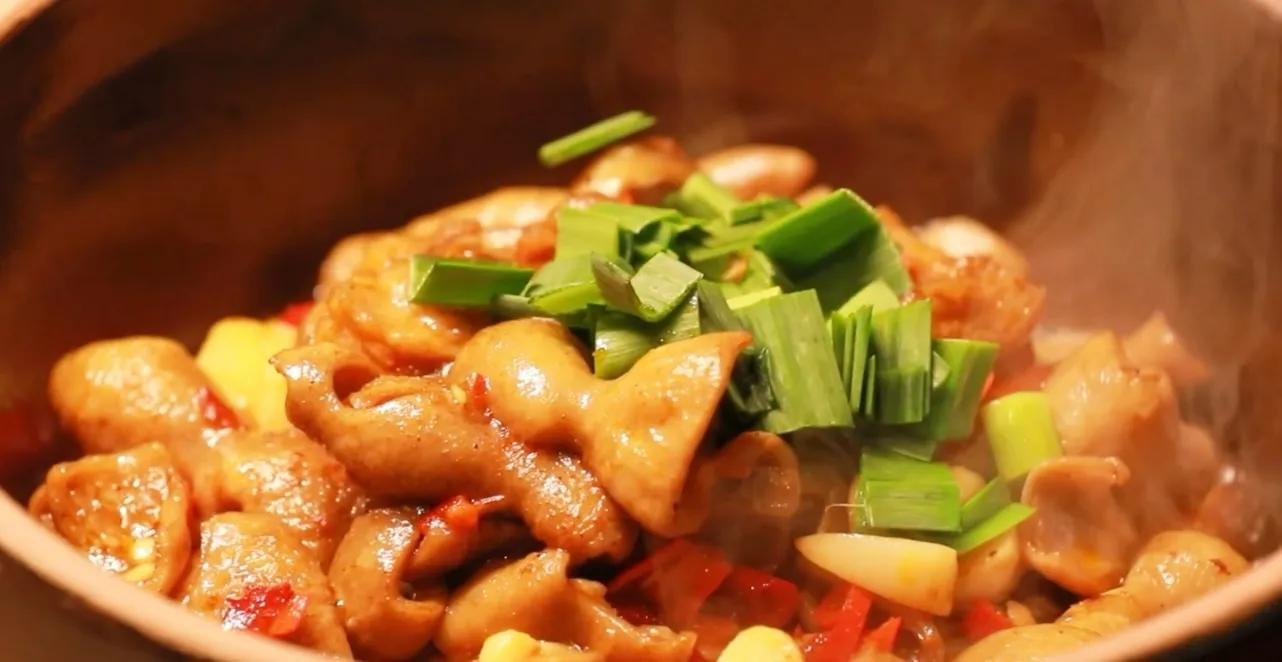 湘火融三味,一钵聚团圆——广东《今日岭南》走进深圳湘约芙蓉