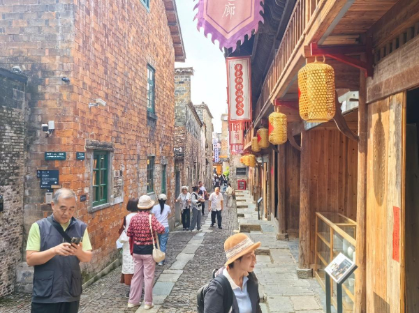 10月22日,陶阳里老城片区改造与文化旅游相结合。新华网发