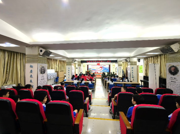 富德生命人寿深圳分公司携手4家同业机构走进南湖小学开展公益慰问活动