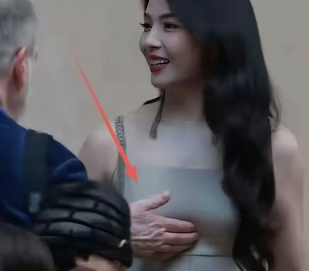 韩国女星金裕贞遭品牌老板咸猪手，当众搂腰拉手被指越界