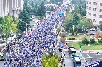 一程奔跑 一城热爱——2026宏运悦生活宝鸡马拉松全记录回顾！