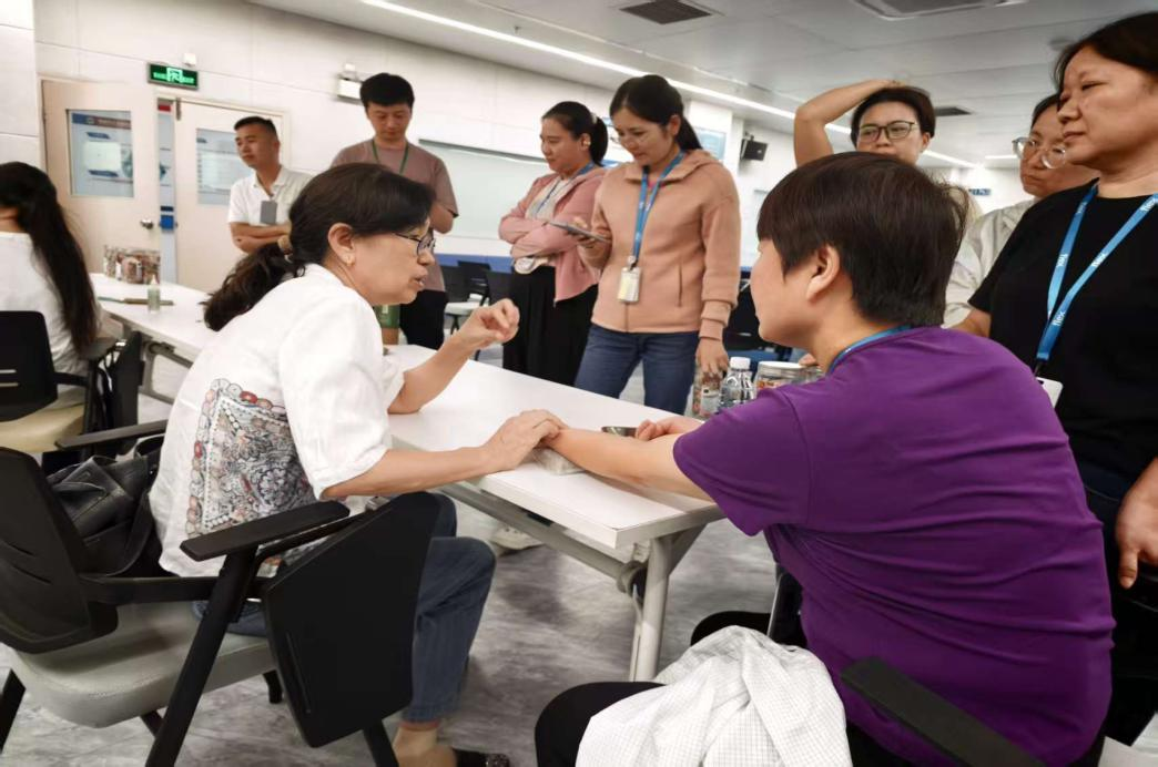 “观策有方,福匠有为”西乡街道双品牌发力,做实人才服务大文章