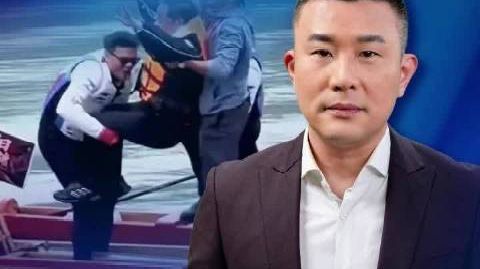 【#书记被扔下河麻阳却赢麻了#|直播微视评】张雪一句话，县委书记就被