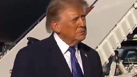 特朗普被质疑身体状况后破防 特朗普骂记者你真恶心身材走样 被质疑身体