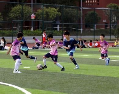 江西分宜：中小学校园足球联赛圆满收官