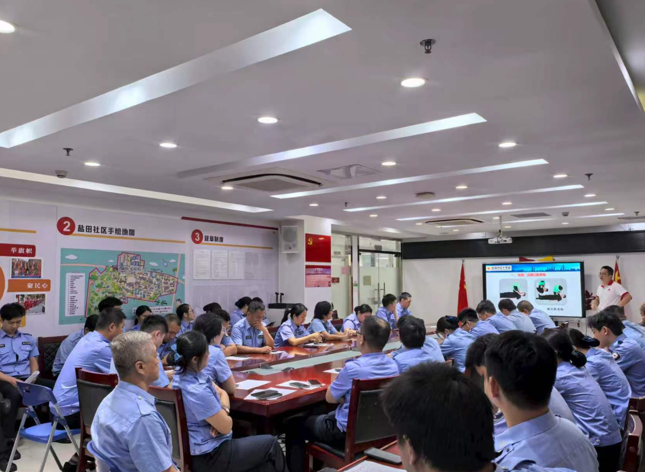 薪火聚温暖,急救在身边|盐田社区开展应急救护培训 筑牢基层安全防线