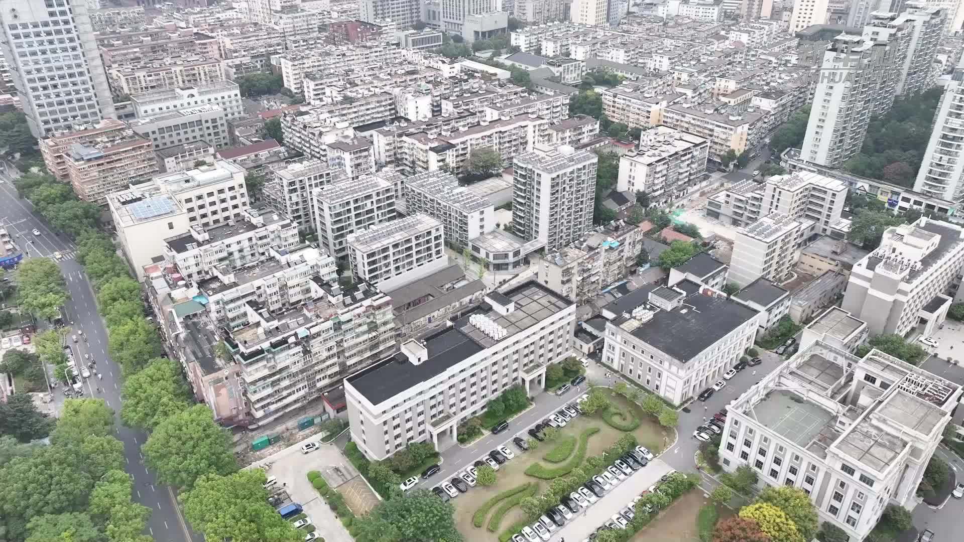 经济政策一线微观察｜从“蜗居危房”到“宜居新房”