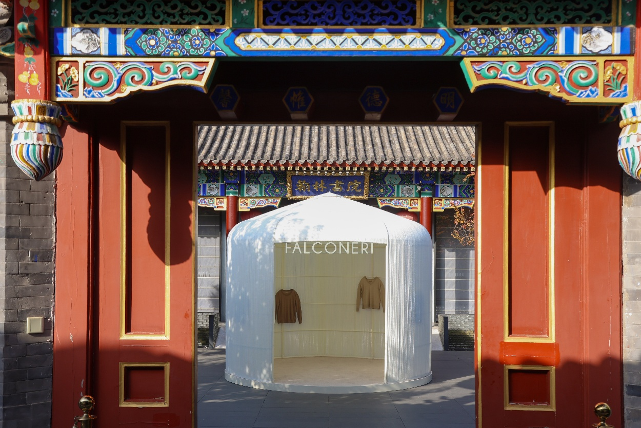 美学共生 时叙华章 FALCONERI“绒于东方”四季羊绒系列展览于北京呈现