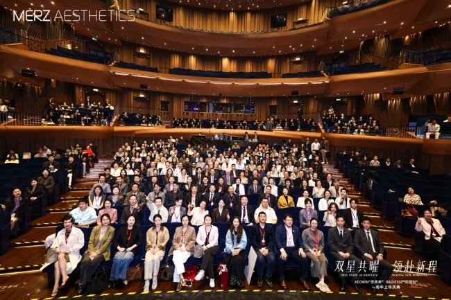 “双星共曜 &middot; 领赴新程”双产品上市一周年发布会