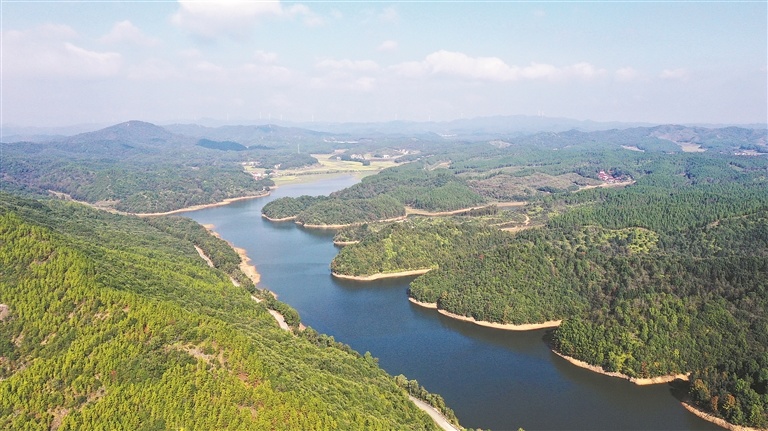 抚州东乡区华山水库：山水如画（图）