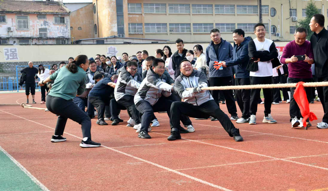 枣庄市薛城区教职工趣味运动会妙趣横生