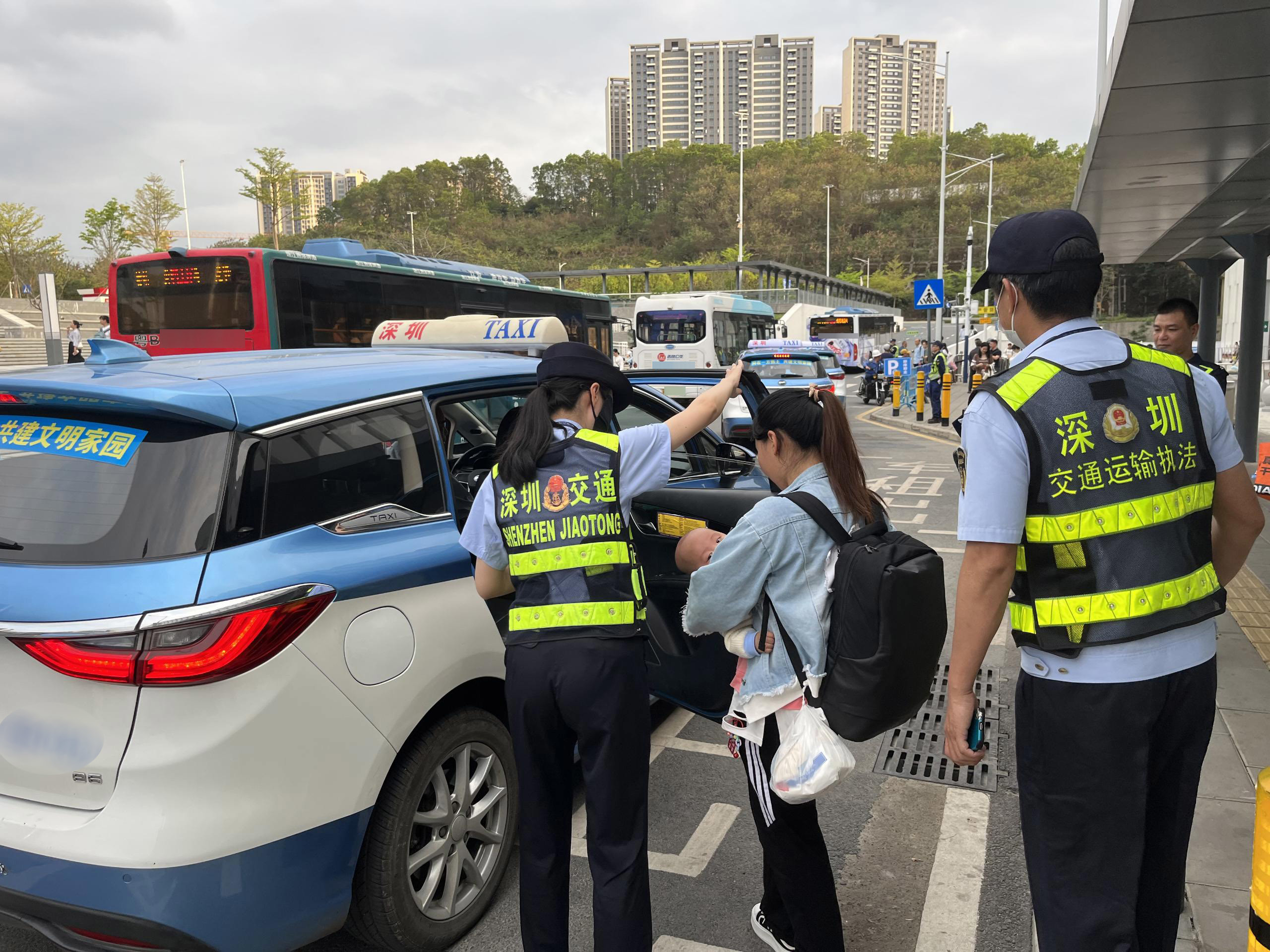 从“严管”到“善治” 深圳交通执法让市民出行更安全、更便捷、更舒心