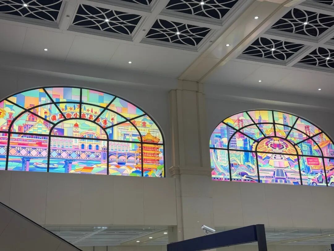 玫瑰上的汇集了城市地标