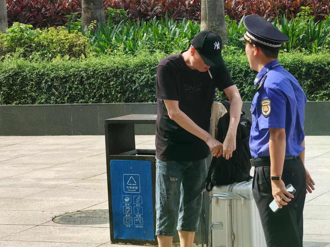 珠海专项整治乱扔烟头：清理2万余个，处罚27宗
