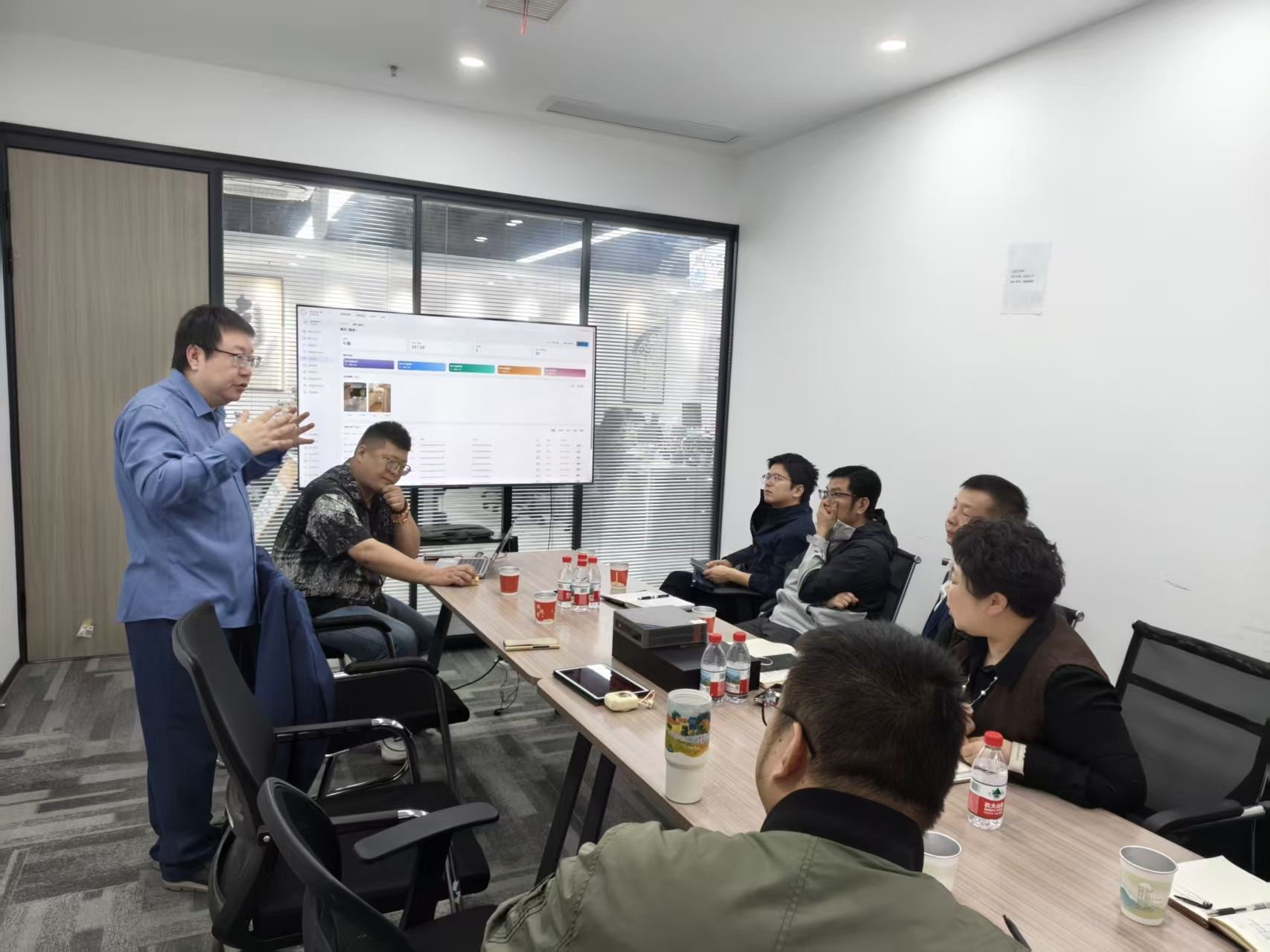 江汉区经科局&江汉经济开发区管委会参观仓藤科技