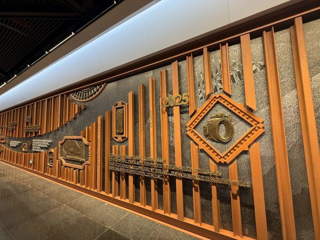 汉钢站展示发展时间轴