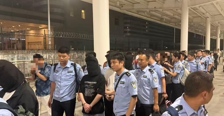 万载公安赴四川打掉一特大非法贷款诈骗团伙