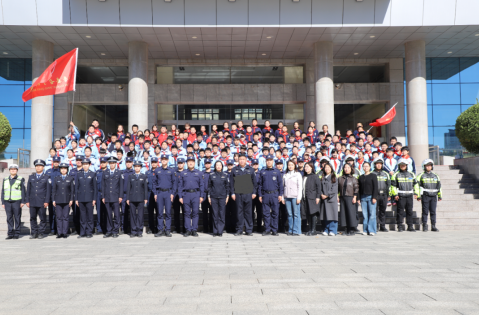 宁晋公安开展警营开放日活动