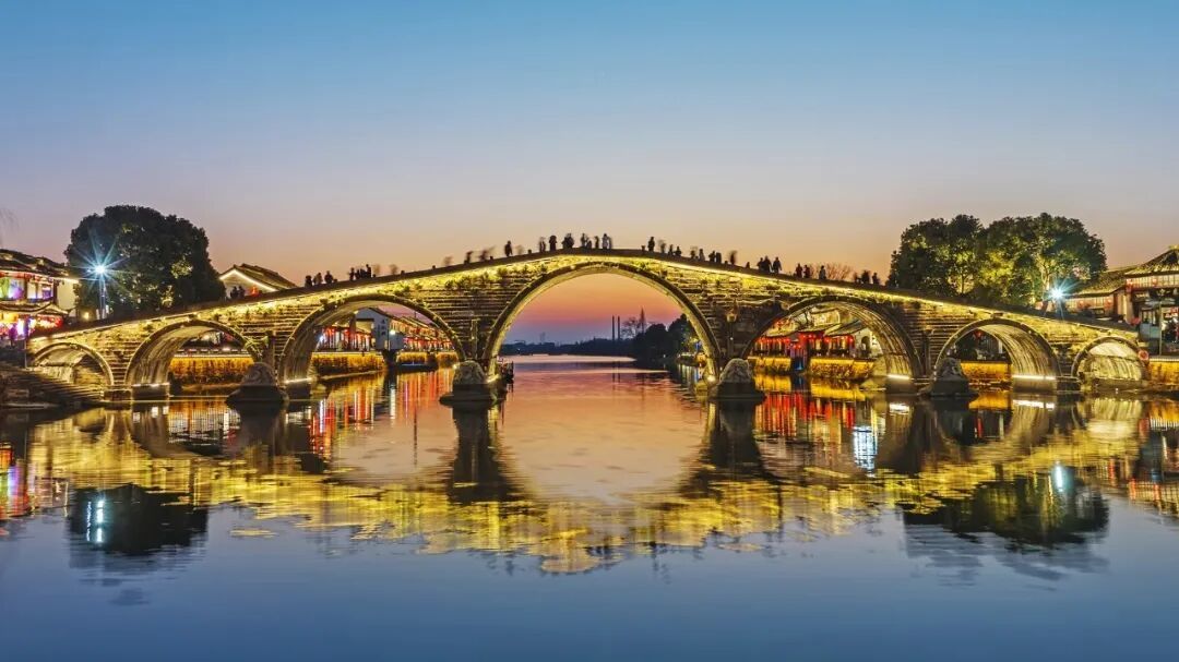 3-7-3潘劲草-广济夜色-2023年1月摄-13858009957.jpg