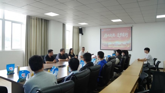▲ 福州新华实习生欢送会现场