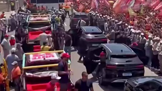巴西总统竞选细节引注目：卢拉车队清一色中国车