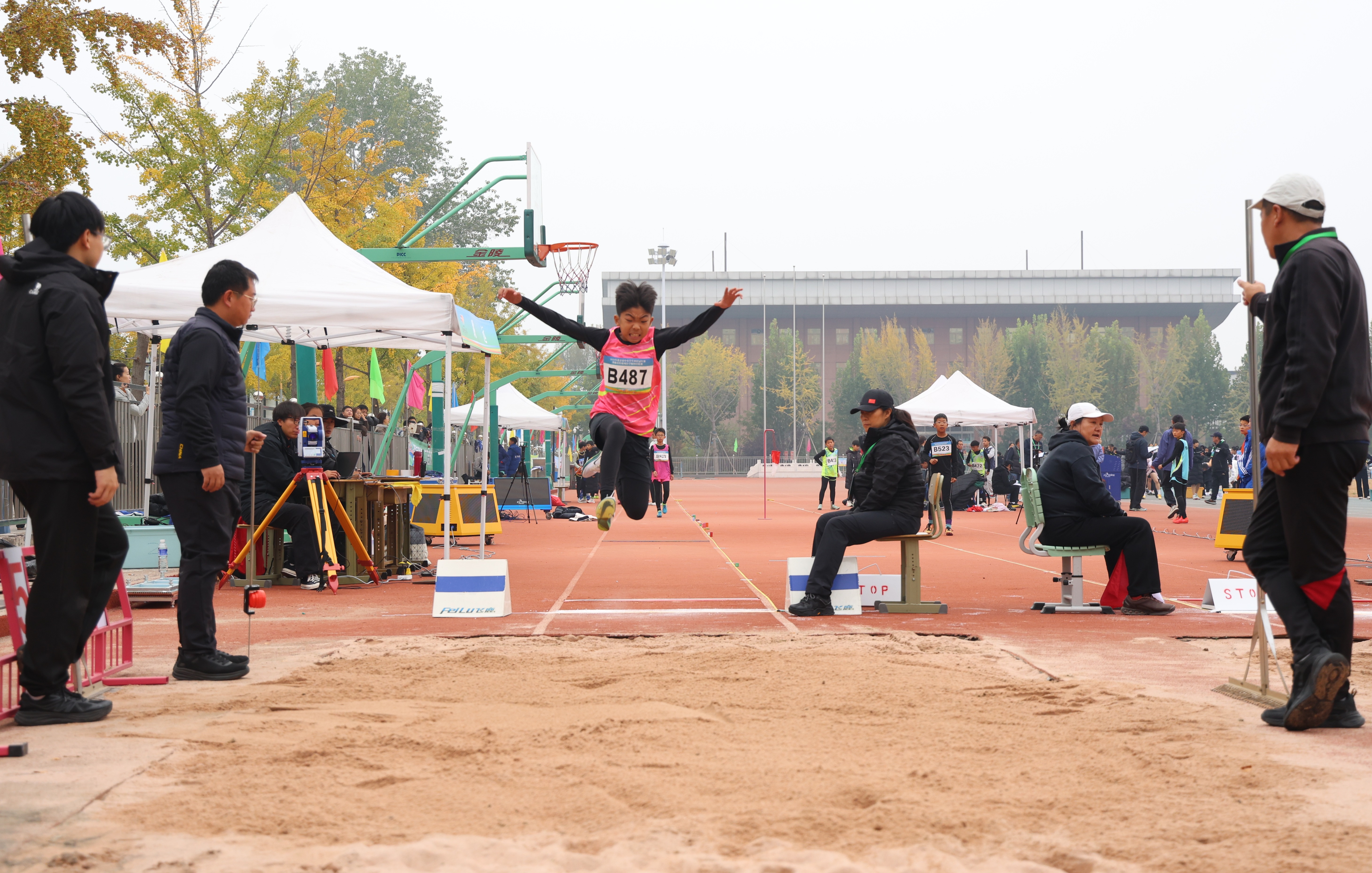 2026年北京市体育传统项目学校田径比赛成功举办