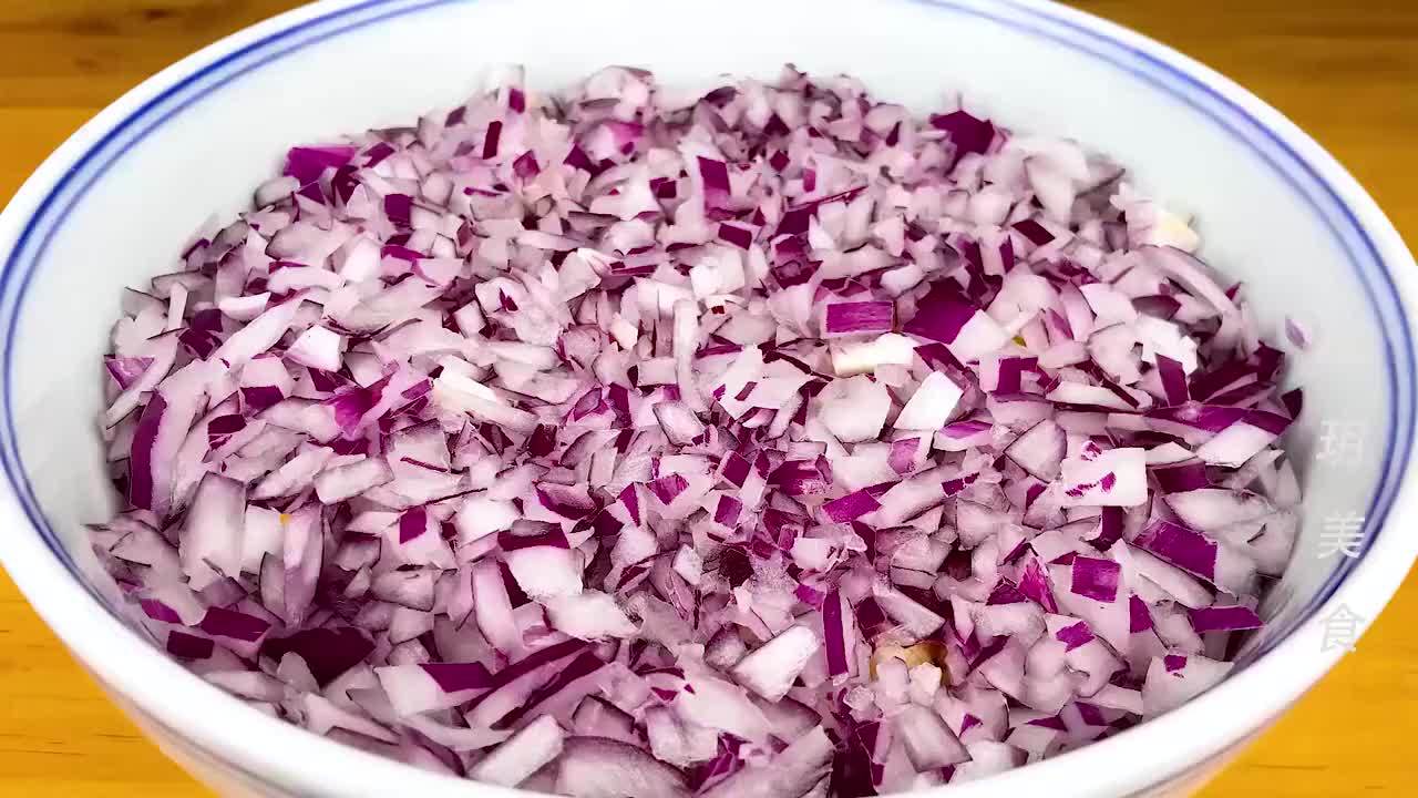 洋葱这样吃，血管悄悄变干净，睡得也更香