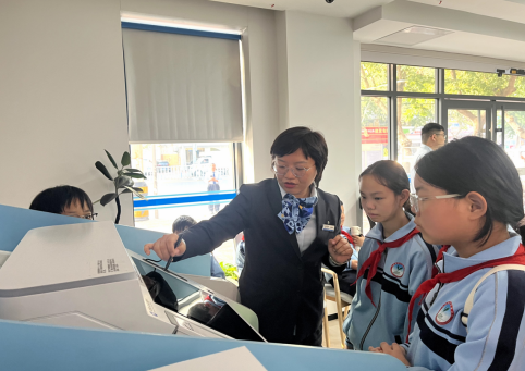 宁晋县古丁桥小学开展社会实践活动