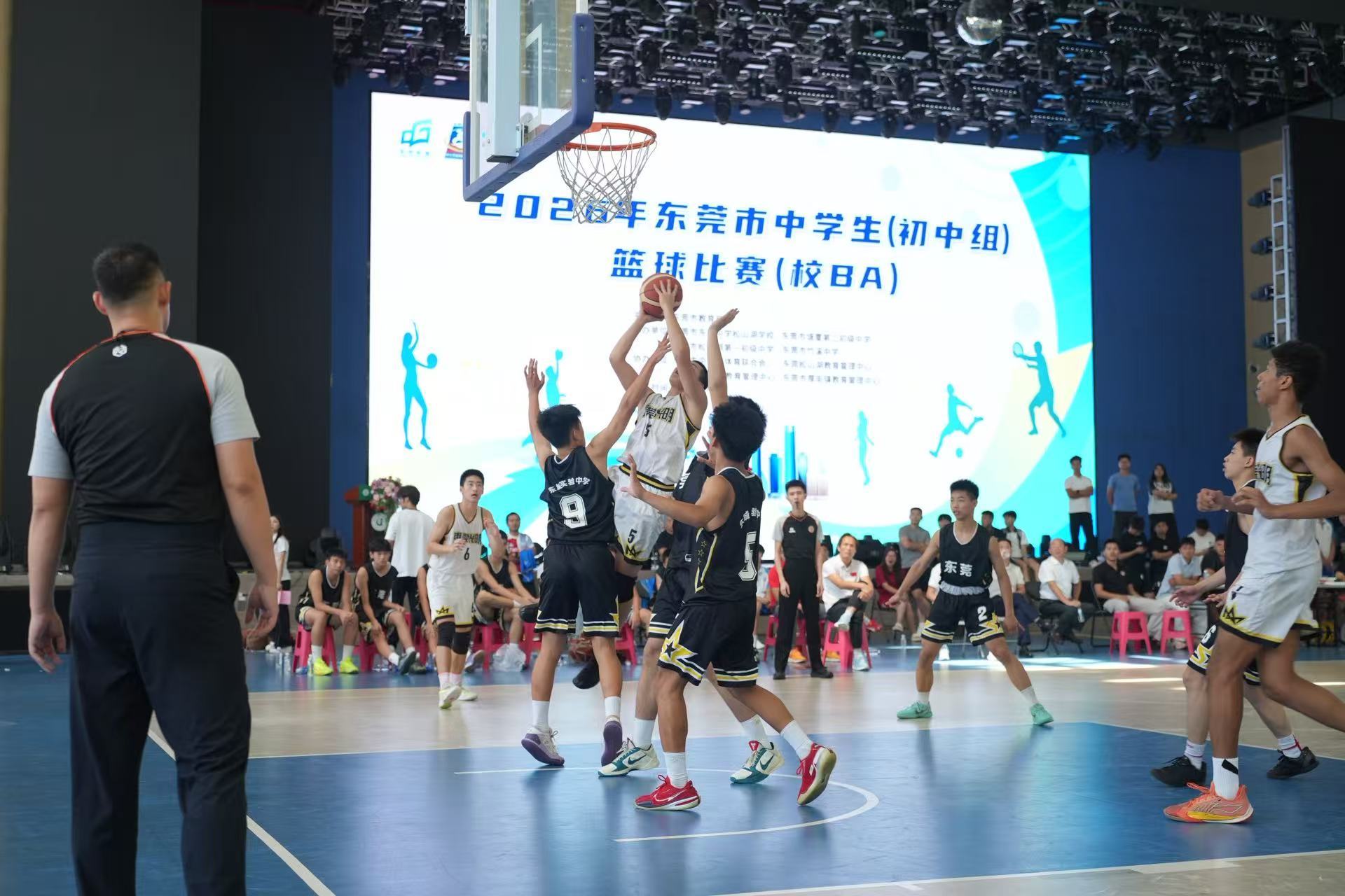 双冠加冕！光明中学包揽2026东莞市中学生(高中组)篮球比赛男女篮冠军