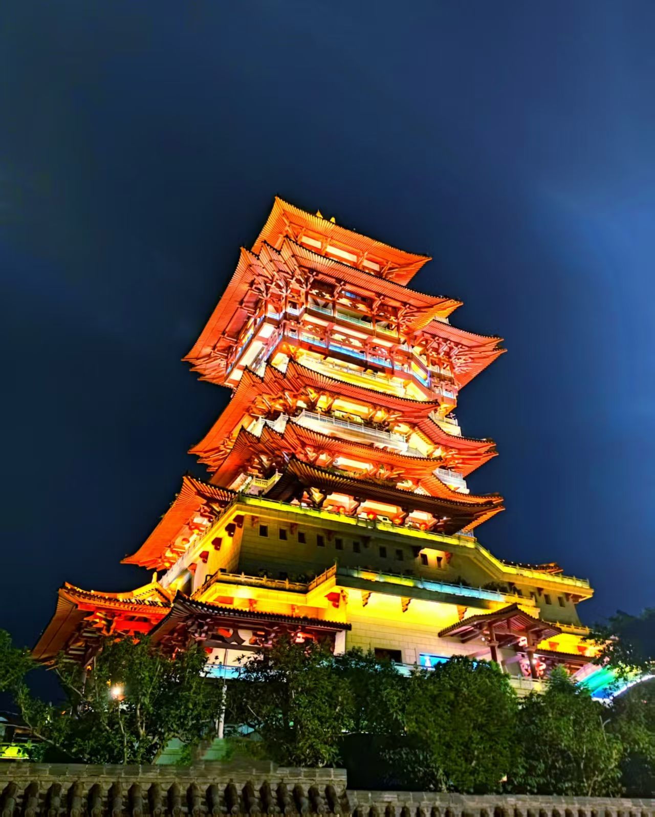 天下诗文第一楼:越王楼