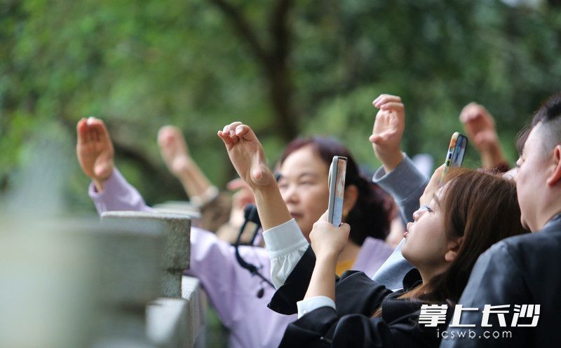 打卡点在社交平台火爆出圈。