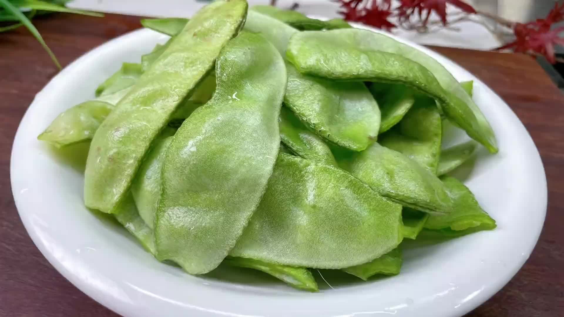 这才是梅豆角最好吃的神仙吃法，好吃入味营养不流失，比肉还香