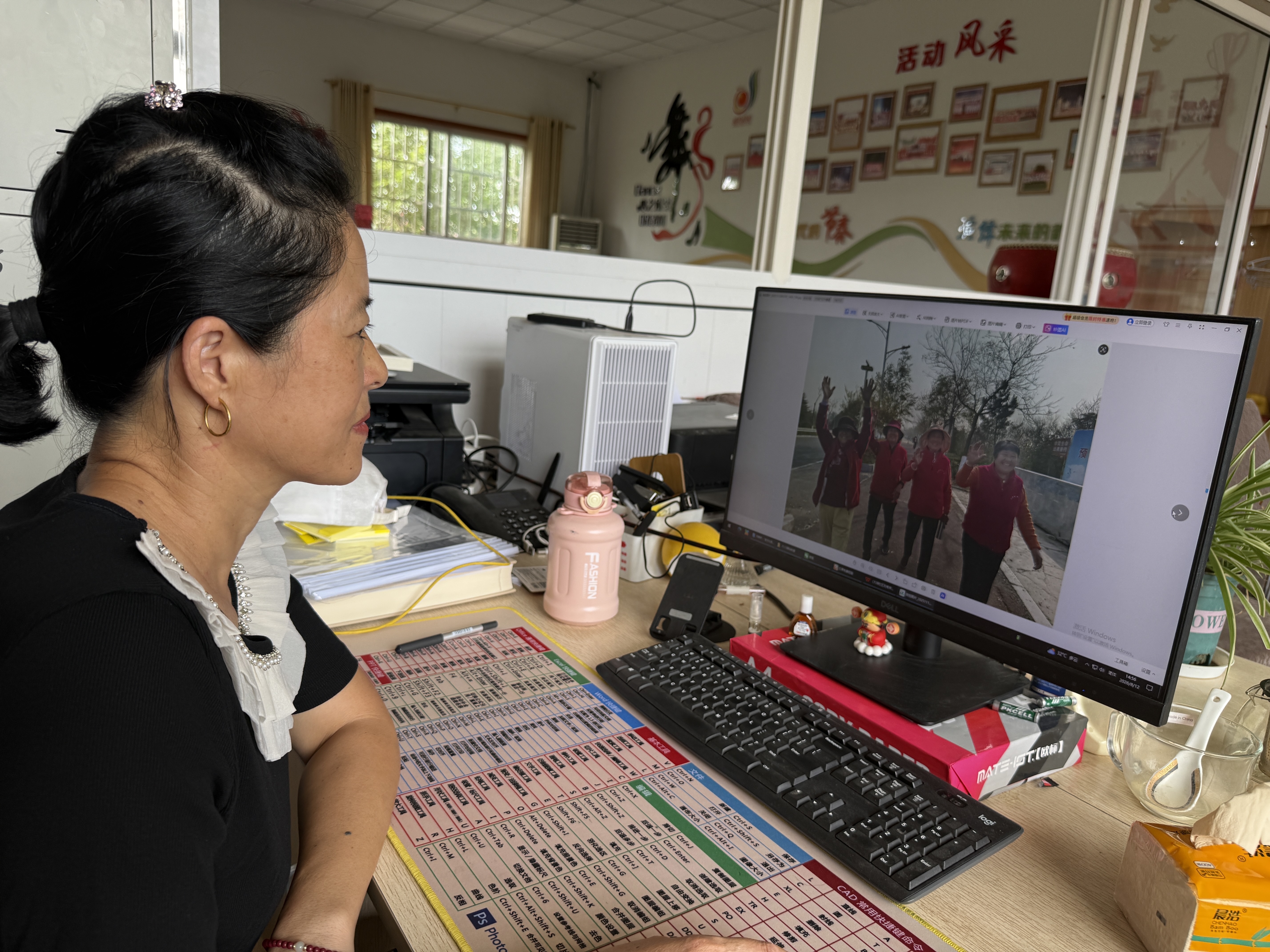 青岛乡里乡亲丨文明乡风好人好事 刘秀芹:银龄志愿暖夕阳,无私奉献显真情