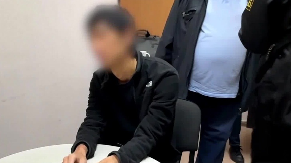 日本记者被俄拘捕2周，日方人员首次获准探视