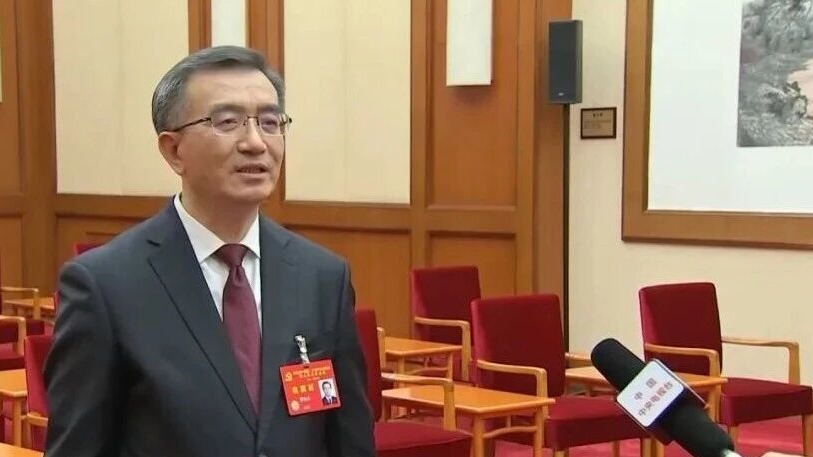 Photo: 凤凰网 Li Qiang Chairs State Council Party Group Meeting in Beijing
