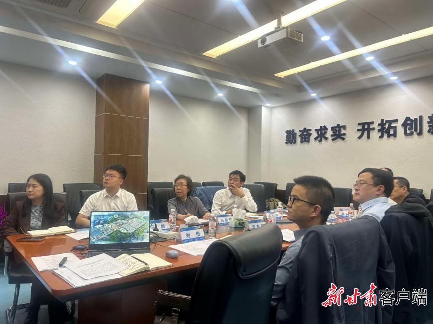 9月21日，庆阳市拜访何雅玲院士团队并洽谈合作。