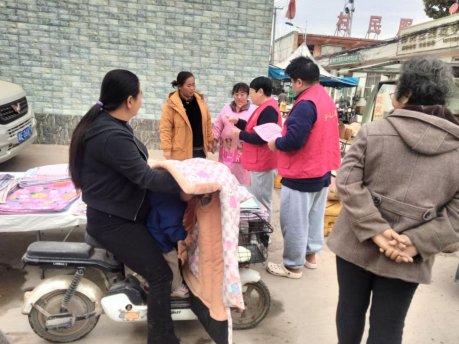 宁晋县四芝兰镇开展网络文明宣传进农村活动