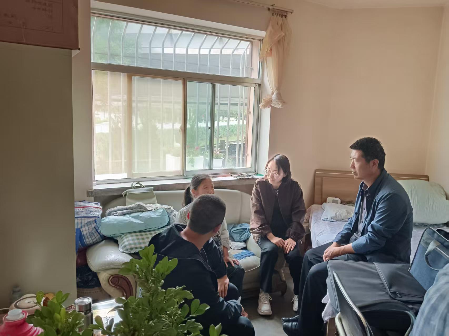 开着门等，不如敲着门问 （入户走访） (2).jpg