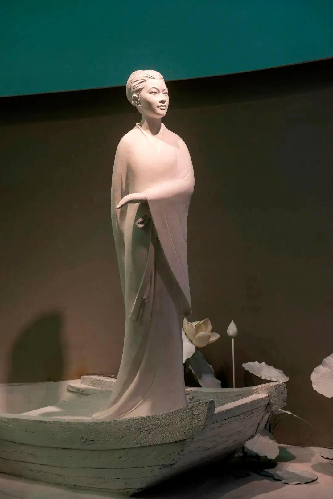 图丨山东博物馆 李清照雕塑