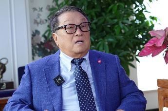 凰家专访｜七年磨一“丸”，一家深圳药企的24年出海路