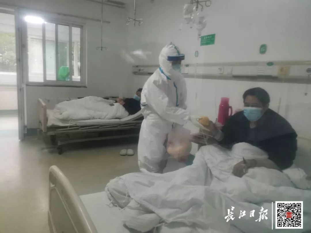 探访金银潭医院隔离病区……武汉人的除夕是这样的