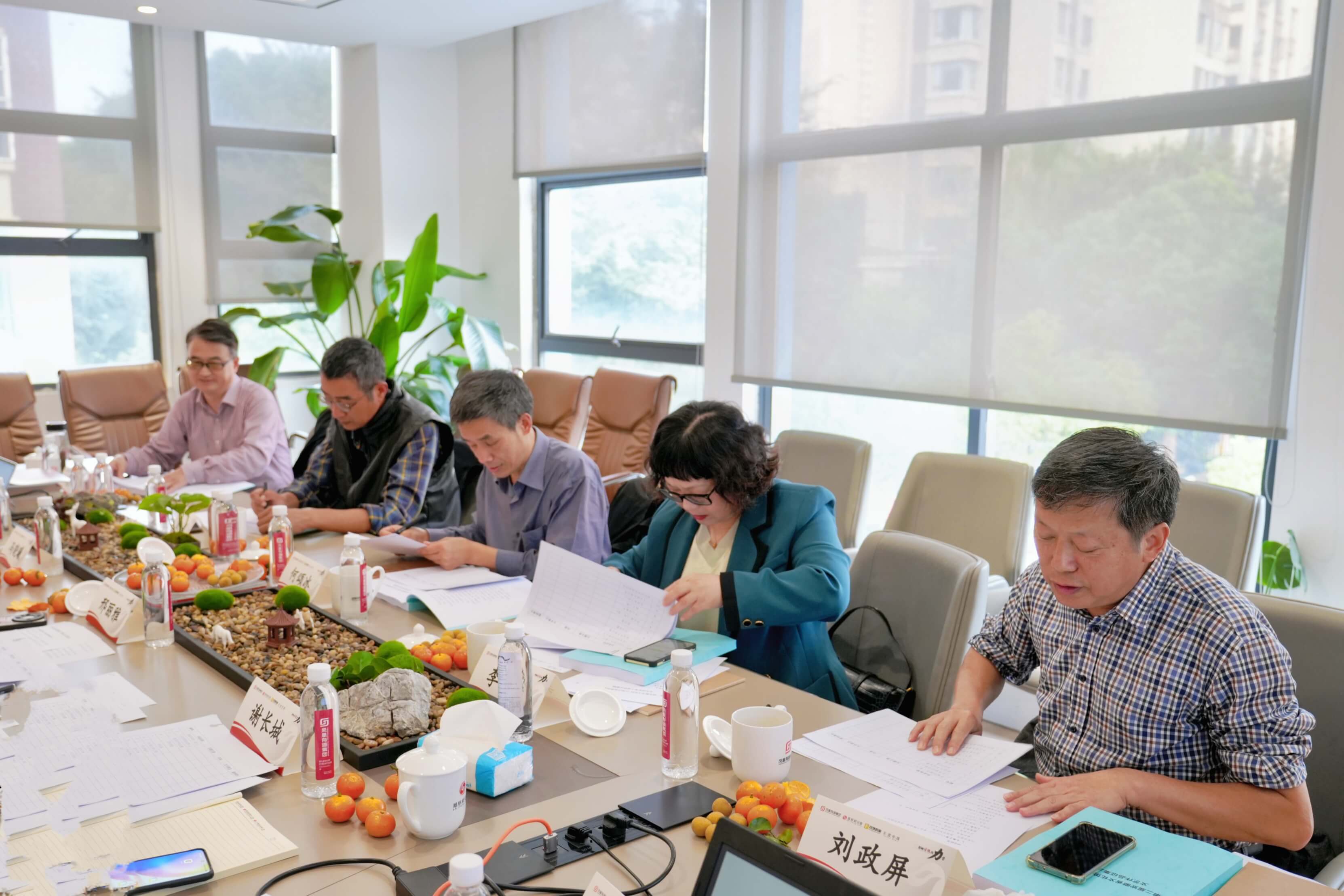 “江南江北我的家”主题文艺作品征集大赛评审现场